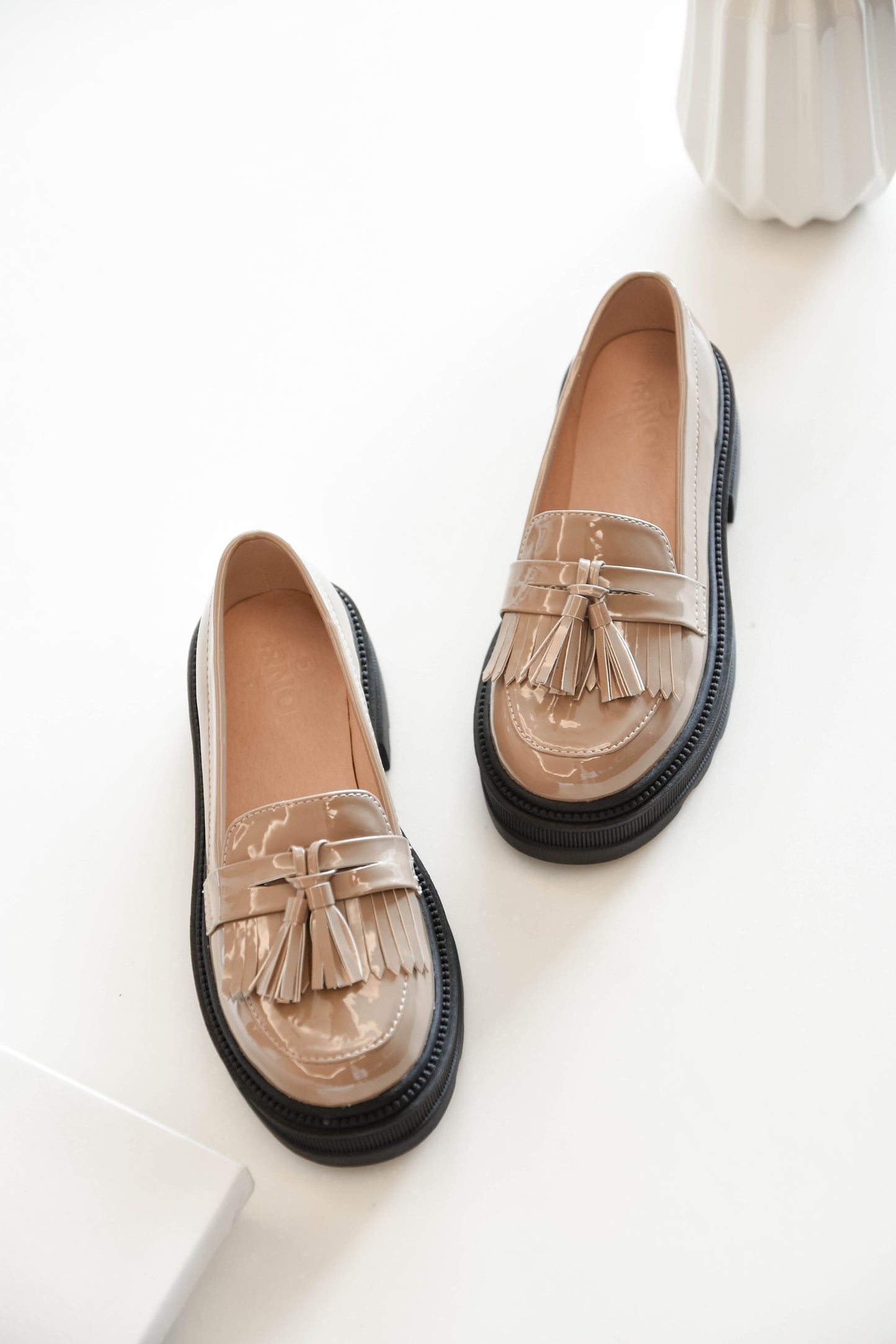 Abby Tassel Decor Nude Patent 流蘇厚底鞋(膚色)